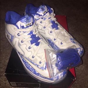 Lebron XI Low